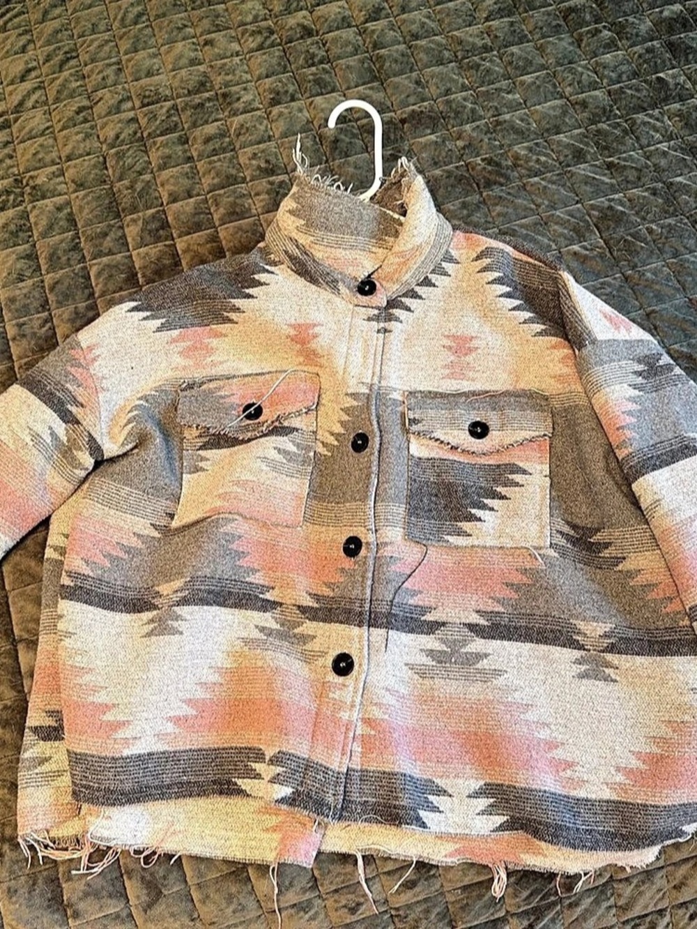La Miel Aztec Southwestern Blanket Shacket Geometric Fringe Jacket Beige & Black